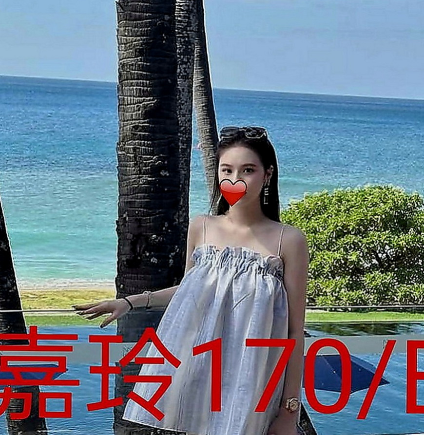 湖內全套：維思 |小騷騷 美甲師|168cm|50kg|E罩杯|22歲|真正的在享受 做愛的時候習慣跟著音樂的節拍 躺著坐著沙發還是床上 下身的功力讓你愛不釋手